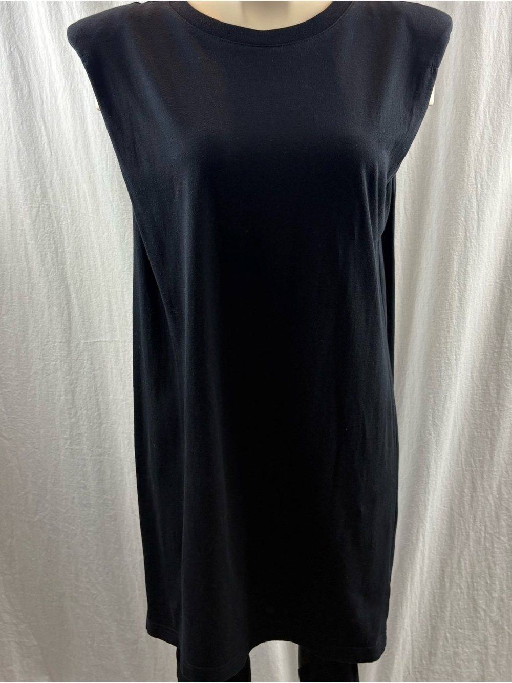 Aritzia Babaton Shoulder Pad Dress, T-Shirt Mini Dress, Black, XS - Picture 3 of 9